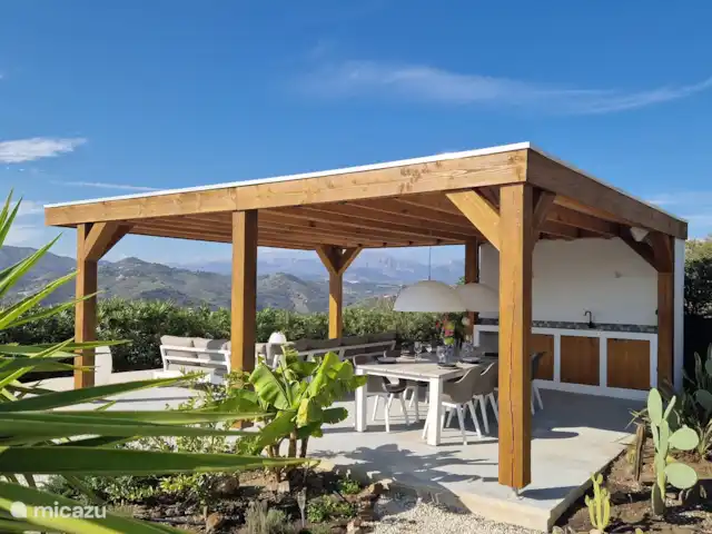 villa en España, Andalucía, Canillas de Aceituno – Casa Cartara ¡Qué lugar tan bonito es este