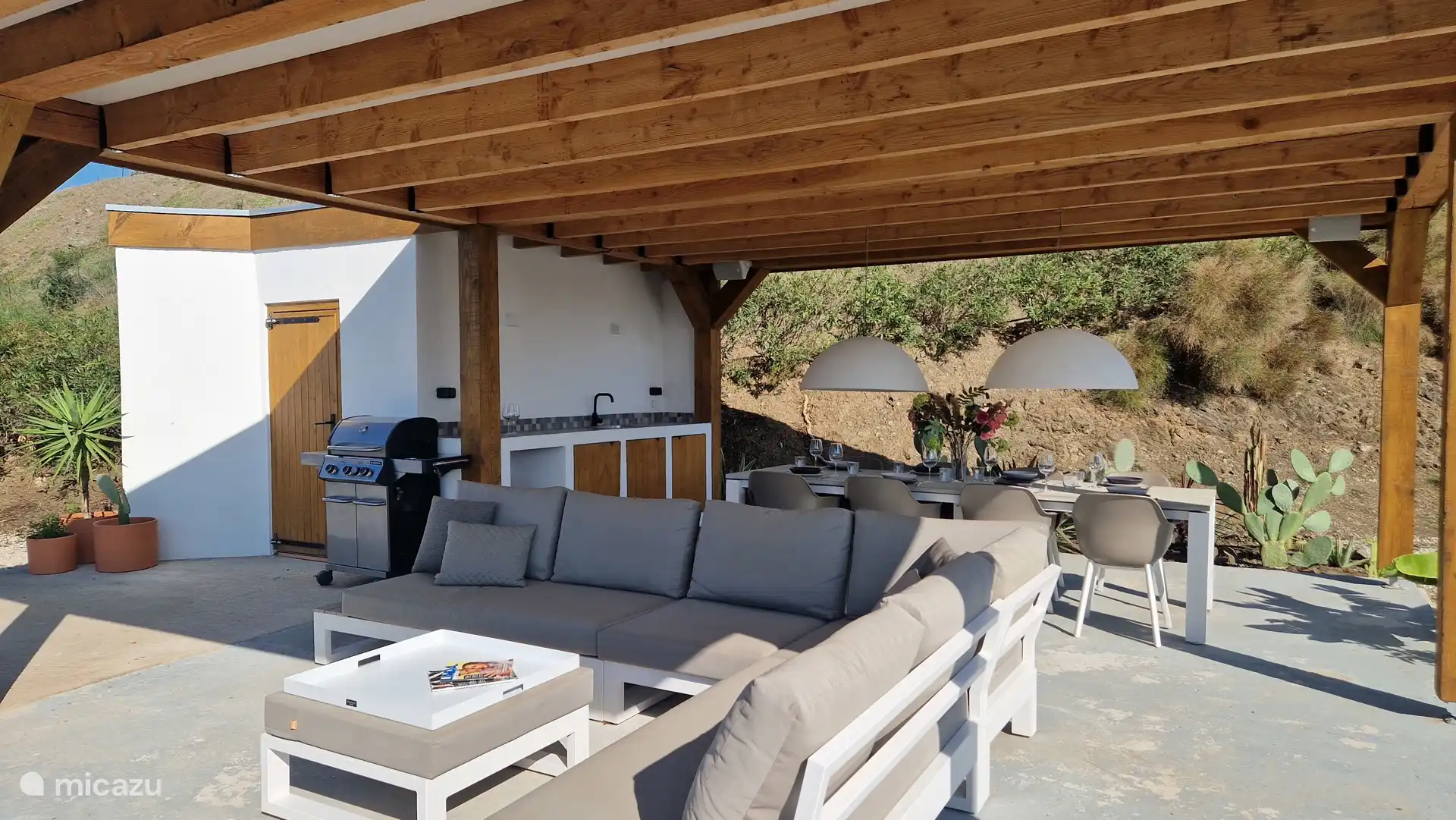 Genießen Sie die Aussicht von Ihrer Lounge aus