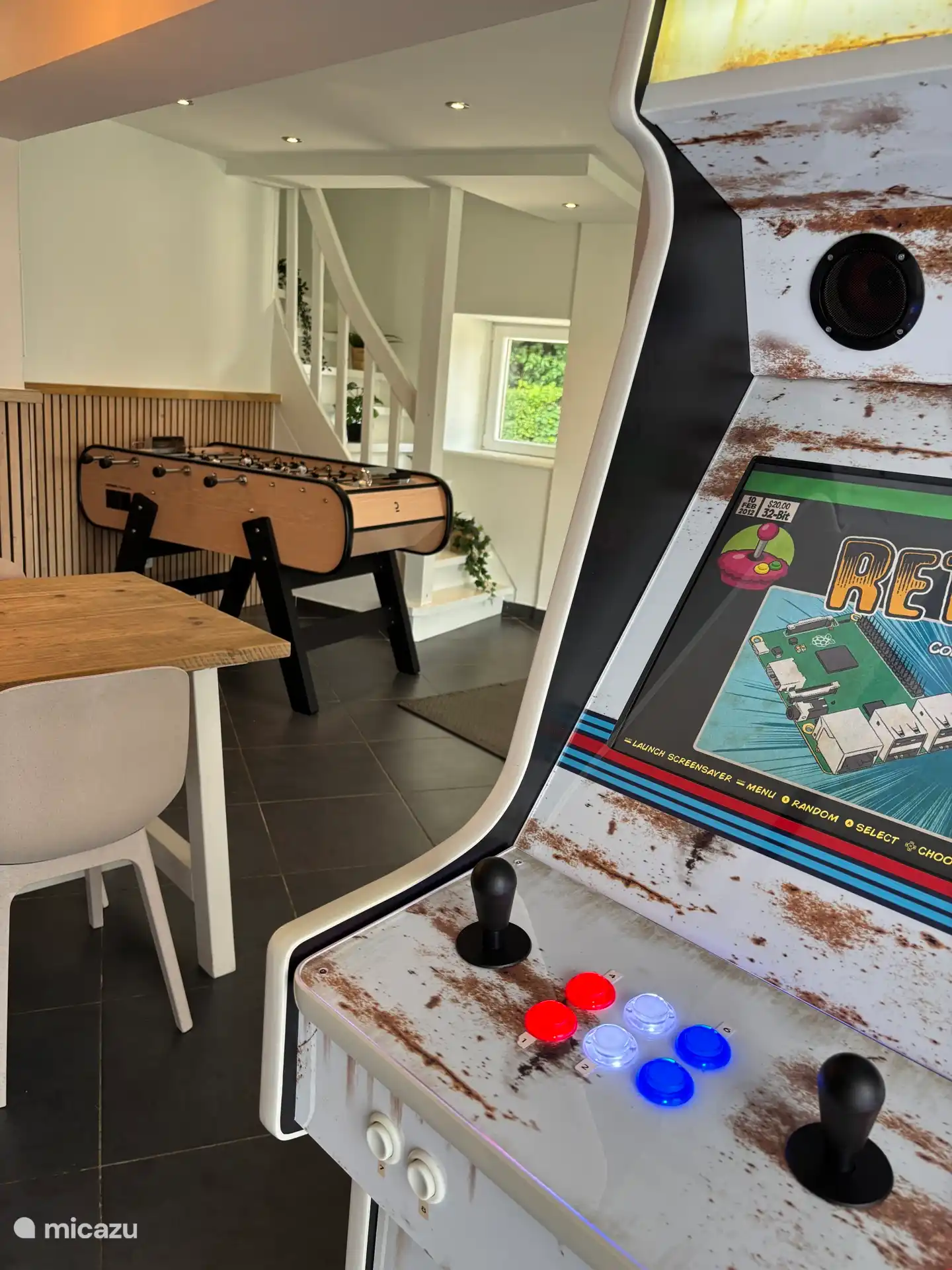 Tischfußball und Arcade 
