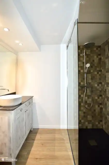 Badezimmer im Erdgeschoss