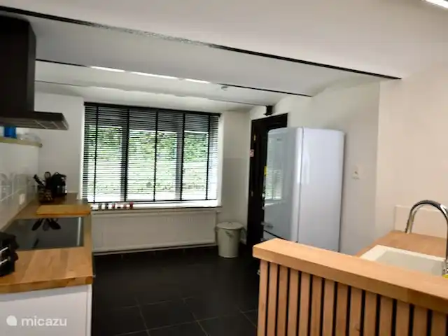 casa vacacional en Bélgica, Ardenas, Durbuy – Casa Borlon cocina equipada con todas las comodidades