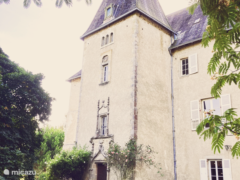 Vakantiehuis Frankrijk, Haute-Vienne, Saint-Priest-Ligoure Vakantiehuis Chateau de Freyssinet - Dulice