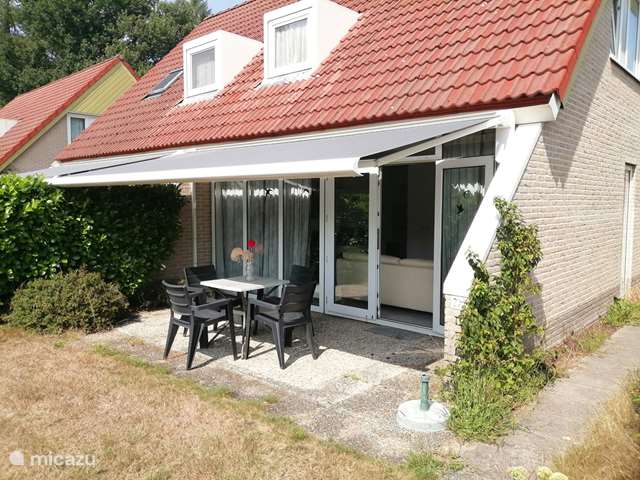 Holiday home in Netherlands, Groningen, Vlagtwedde - holiday house Beautiful semi-detached house