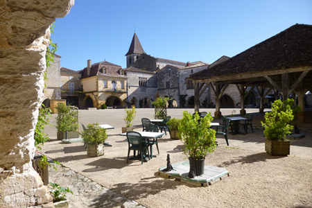 bastide Monpazier town