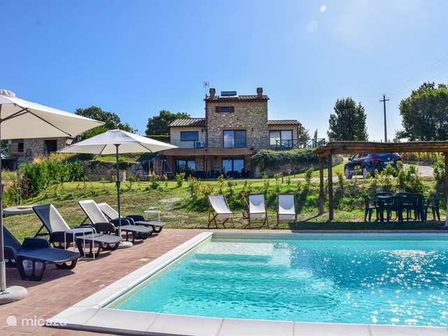 Vakantiehuis Italië, Umbrië, Montecampano - villa Huis met privé zwembad zuid Umbrie