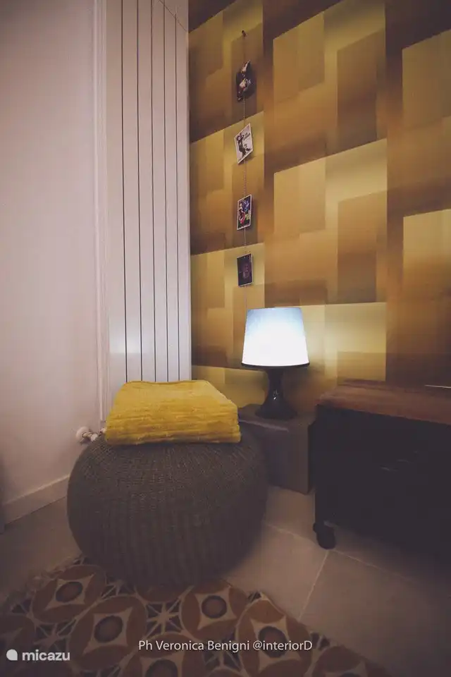 Alle Arten von DVDs und jede Menge zu lesen an einem (seltenen) Nieseltag.