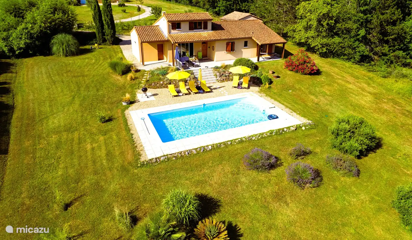 The terrace and pool also look irresistible from the air!