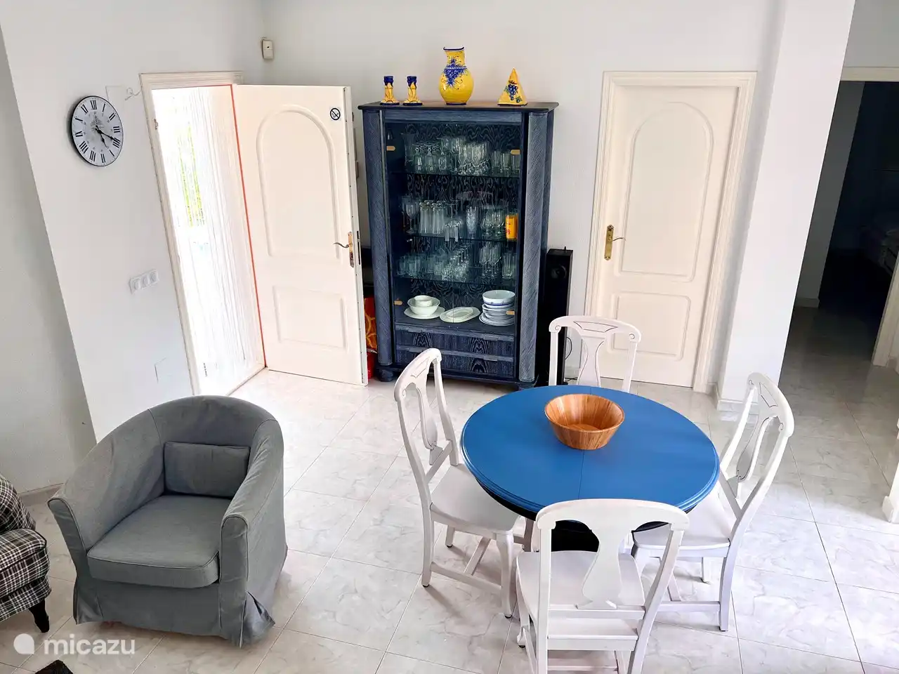 Eingangstür im Erdgeschoss.