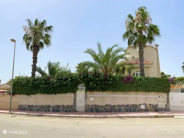 Maison Magnolia | Espagne, Costa Blanca, Ciudad Quesada - villa Vue depuis la rue.