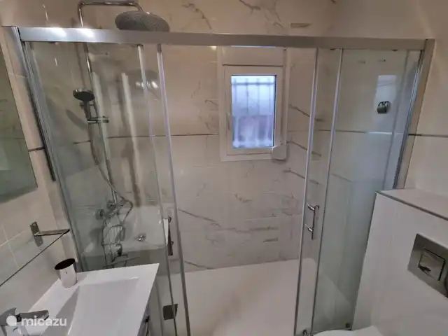 Maison Magnolia | Espagne, Costa Blanca, Ciudad Quesada - villa Salle de bain (#1) au rez-de-chaussée.