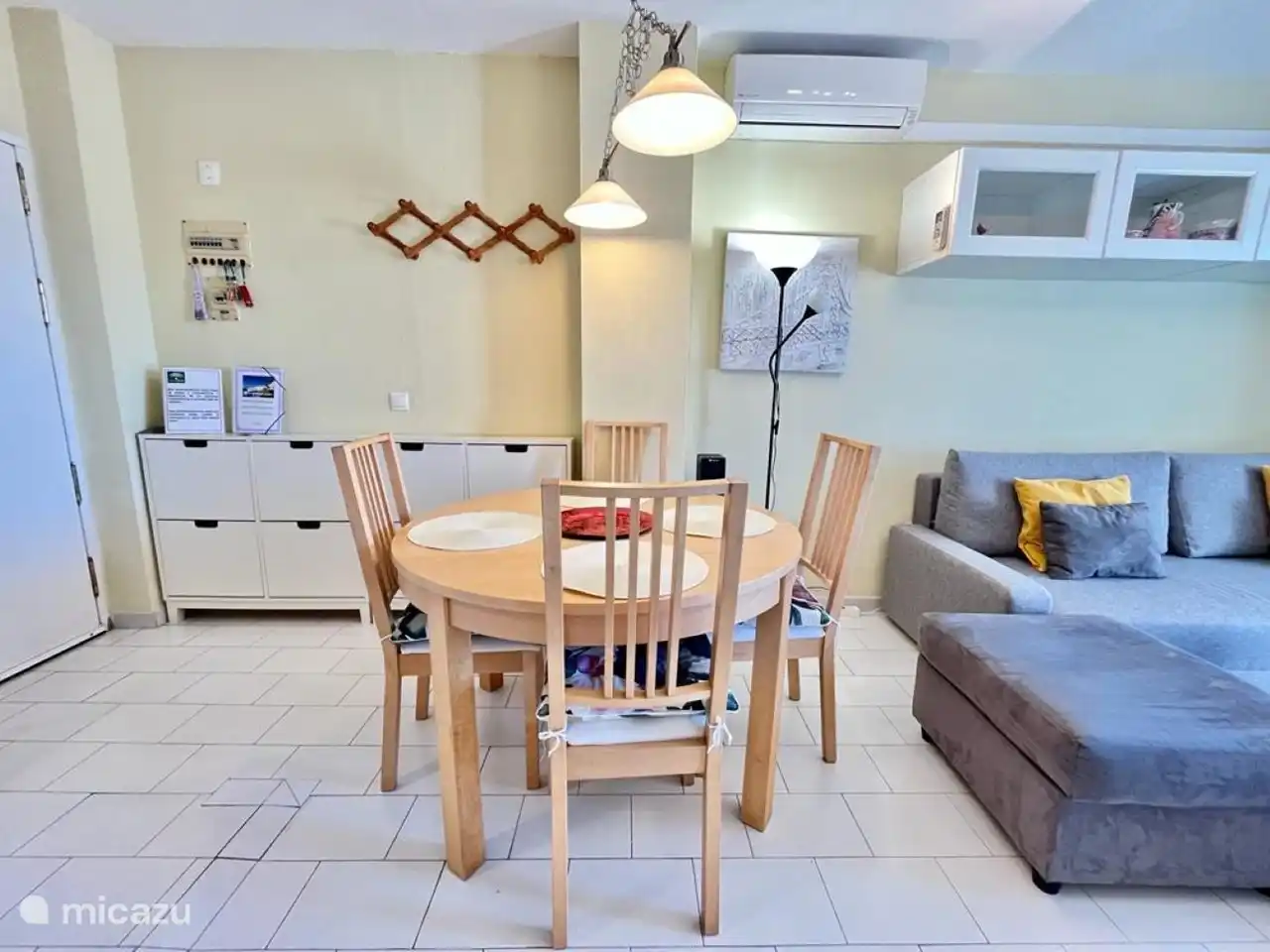 Wohnzimmer und Küche