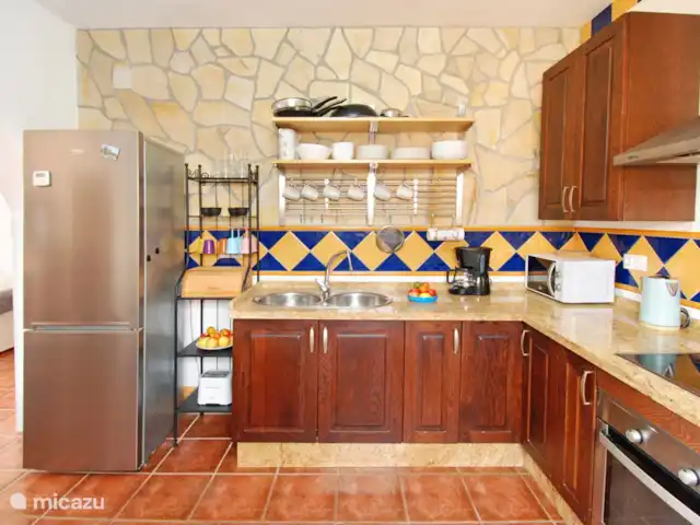 Villa la Pendolera | Espagne, Costa del Sol, Comares - villa Un grand réfrigérateur/congélateur garde tout bien au frais et il y a peut-être une surprise là-dedans....