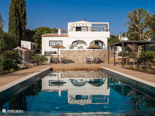 Holiday home in Portugal, Algarve, Benagil - villa Sol Pointe