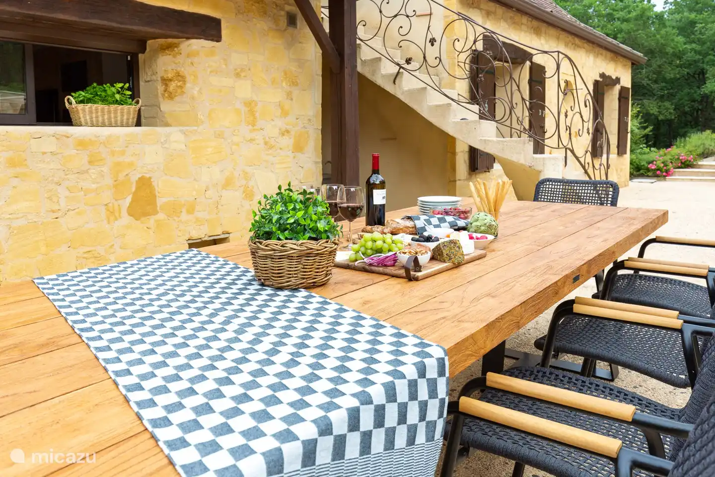 Outdoor-Tisch aus Teakholz