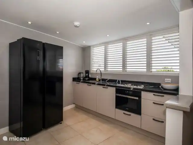 Villa Mai Blu huren in Curaçao, Curacao-Midden, Piscadera - bungalow Vollegig ingerichte keuken met vaatwasser