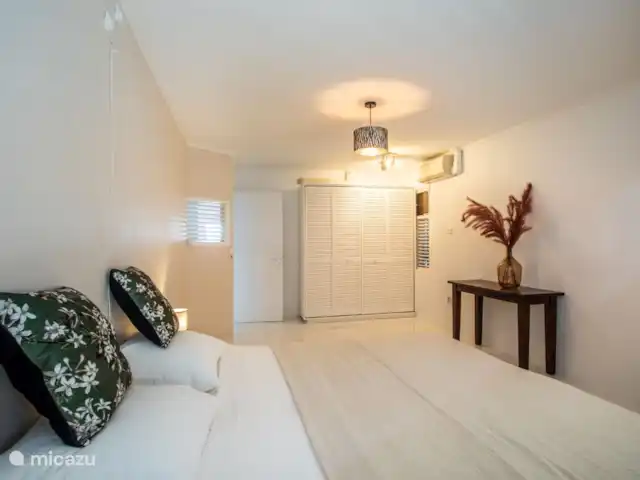 Villa Mai Blu huren in Curaçao, Curacao-Midden, Piscadera - bungalow Slaapkamer met air-conditioning