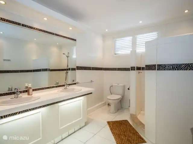 Villa Mai Blu huren in Curaçao, Curacao-Midden, Piscadera - bungalow Badkamer