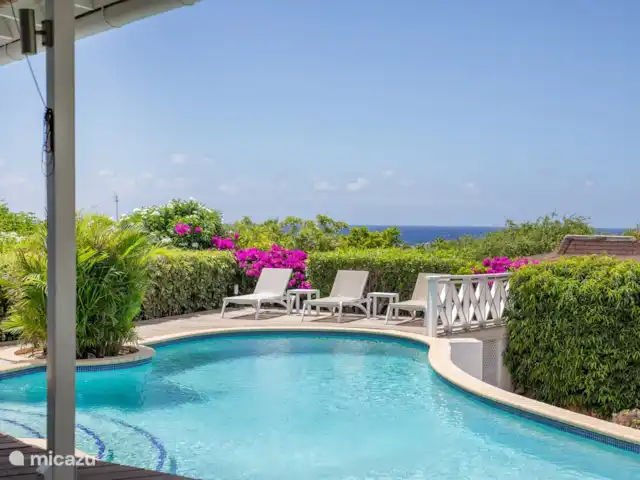 Villa Mai Blu huren in Curaçao, Curacao-Midden, Piscadera - bungalow Zwembad met ligbedden