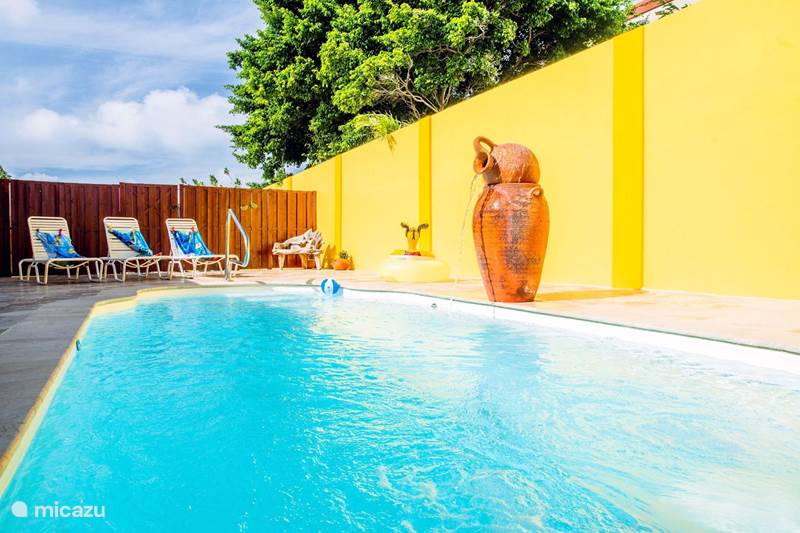 Vakantiehuis Aruba, Noord, Eagle Beach Villa Bumble Bee Villa
