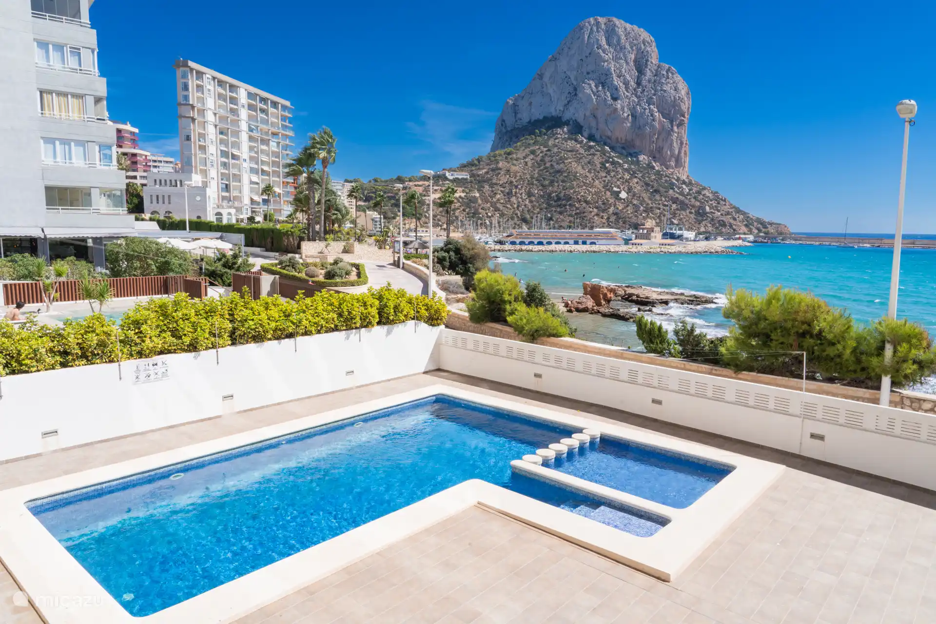 Uitzicht vanaf balkon - richting de Peñon d'Ifach