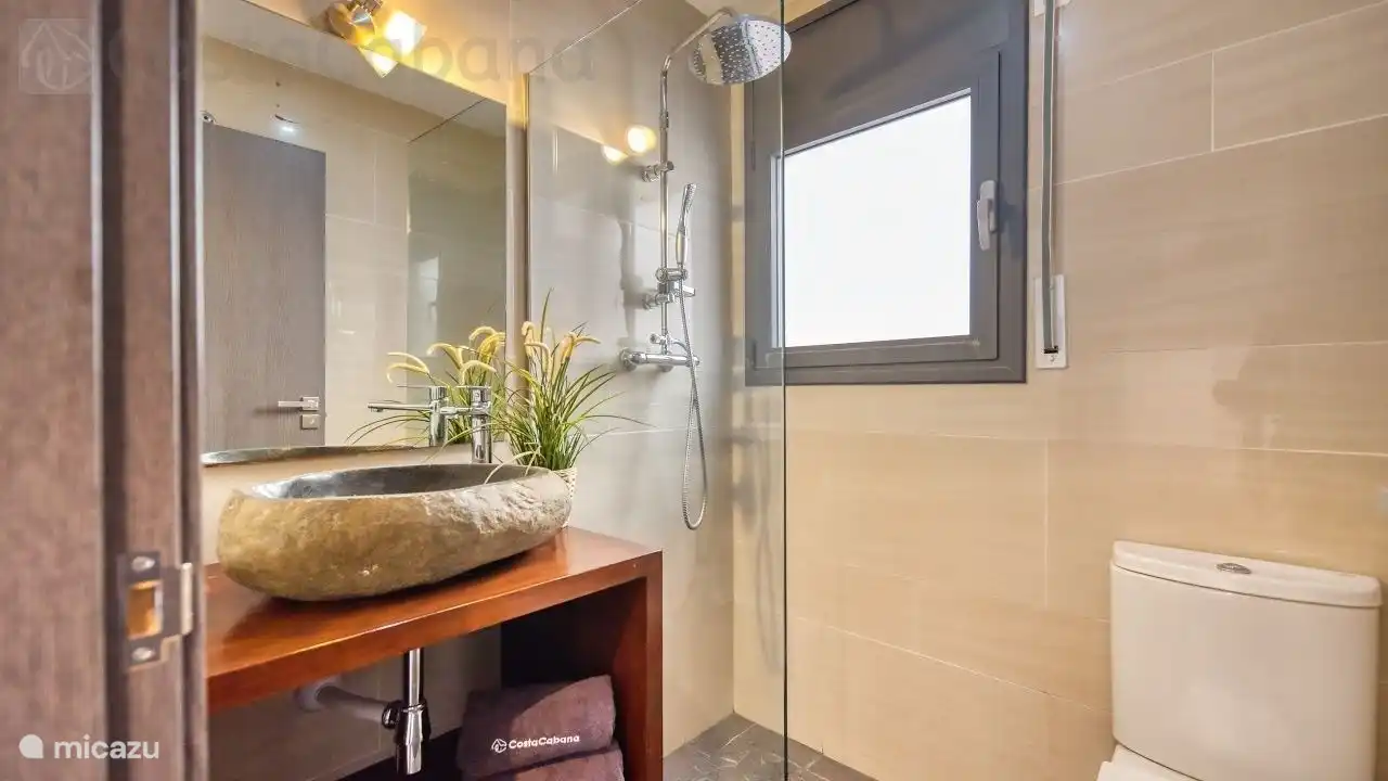 Schitterende villa met privé zwembad en super terras!