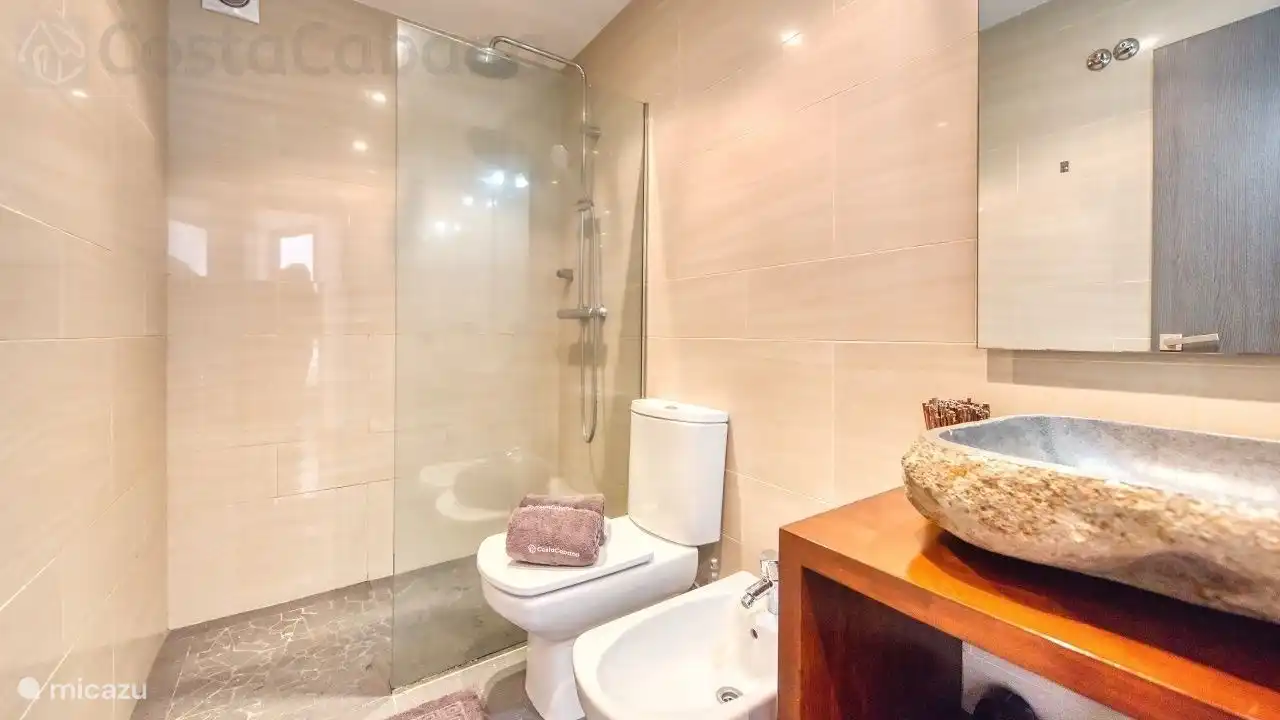 Schitterende villa met privé zwembad en super terras!