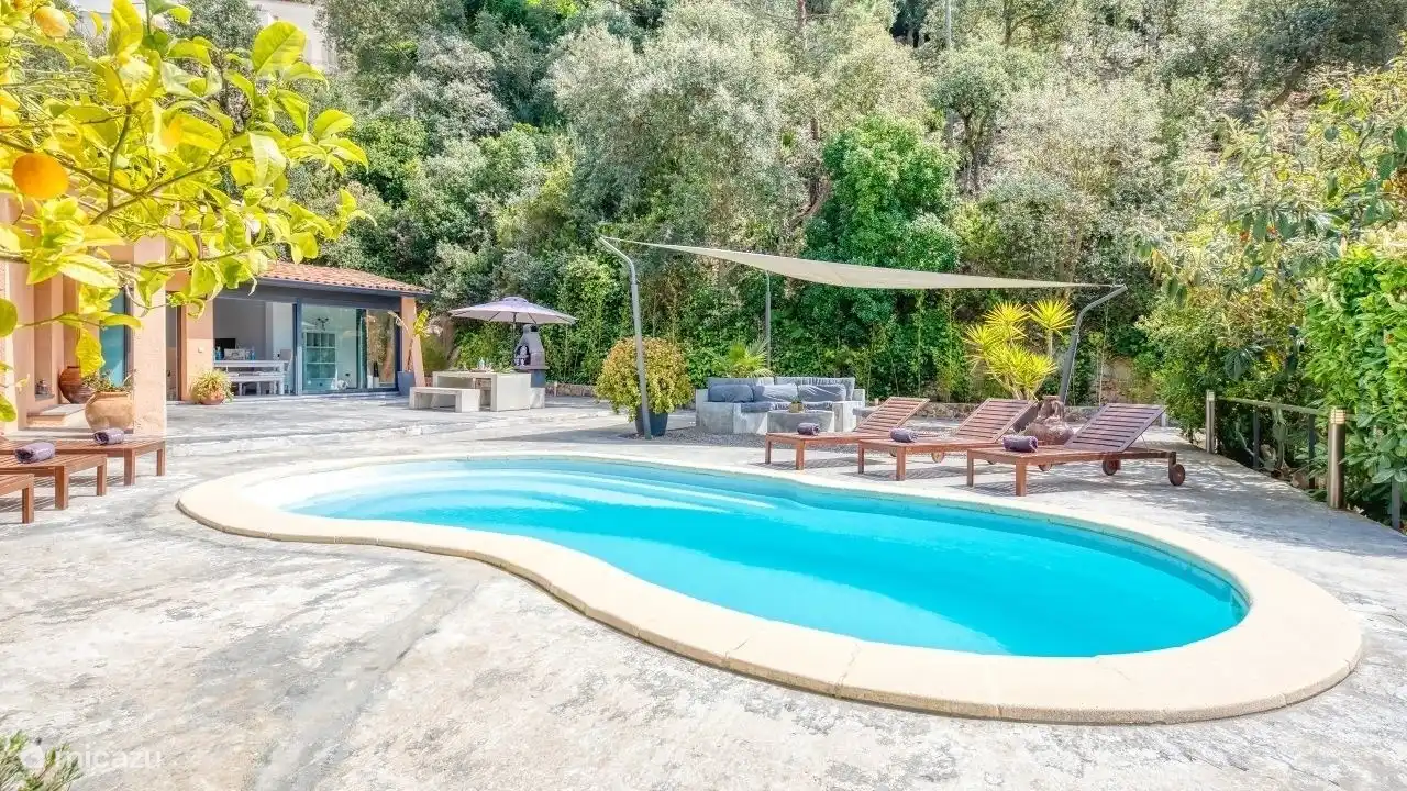 Schitterende villa met privé zwembad en super terras!