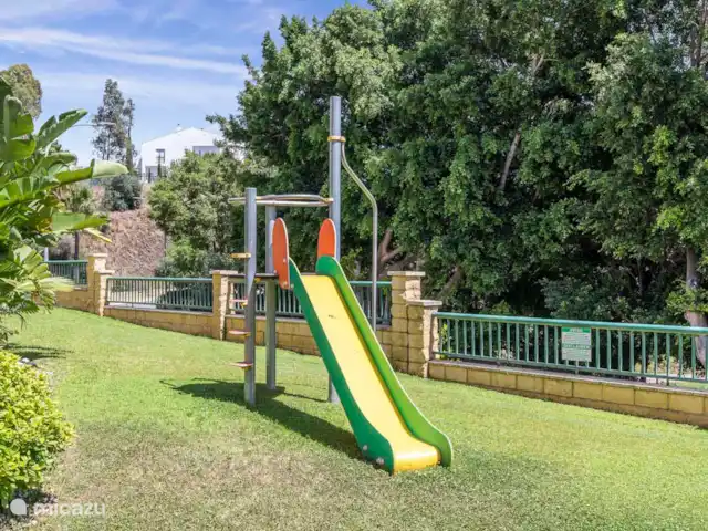 casa pura vida en España, Costa del Sol, Benalmádena - apartamento Tobogán en la piscina