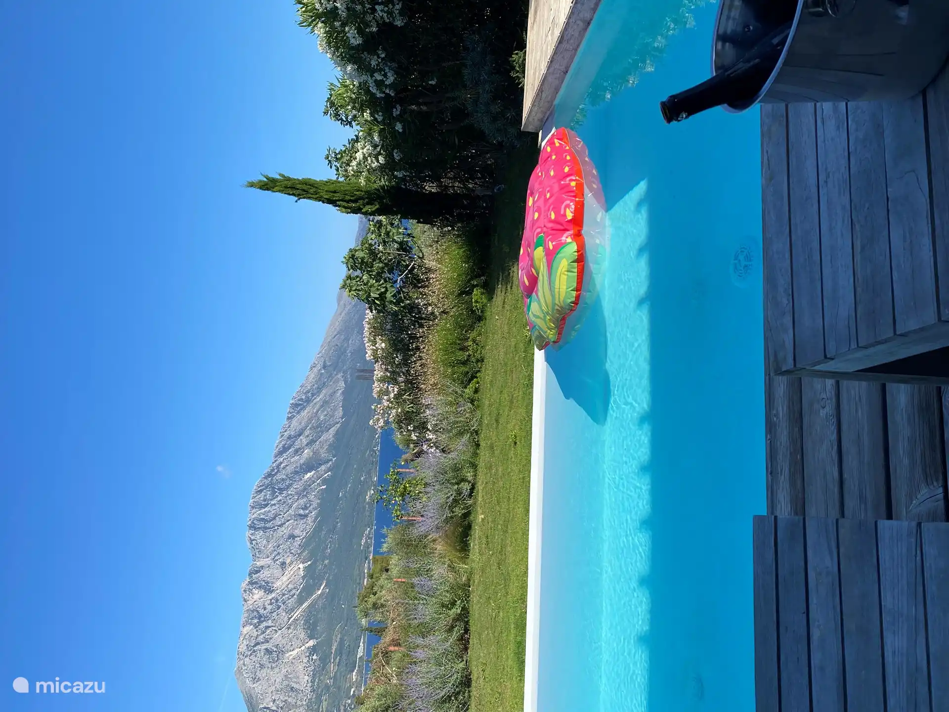 Profitez d’une promenade de 10 minutes depuis la plage !