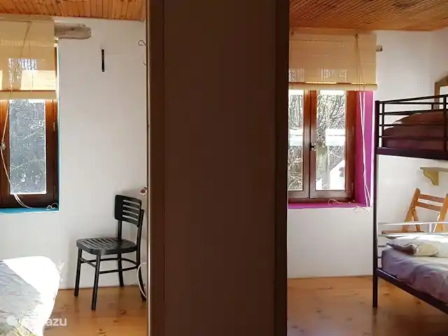 Location de Vacances France, Puy-de-Dôme, Teilhet, maison de vacances - Malguette Le premier étage dispose de trois chambres spacieuses et lumineuses.