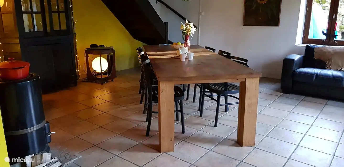 Esszimmer im Erdgeschoss, neben der Küche.