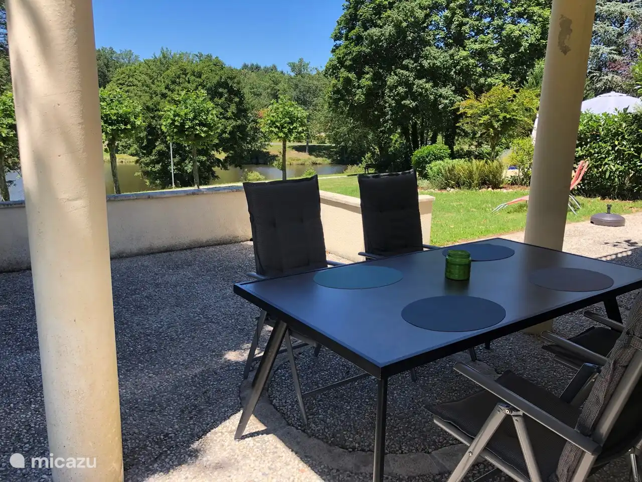 Genießen Sie die große Terrasse