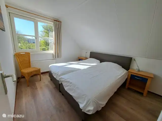 Wetterwille | Pays-Bas, Frise, Makkum - villa chambre spacieuse pour 2 personnes avec lits simples séparés et armoire