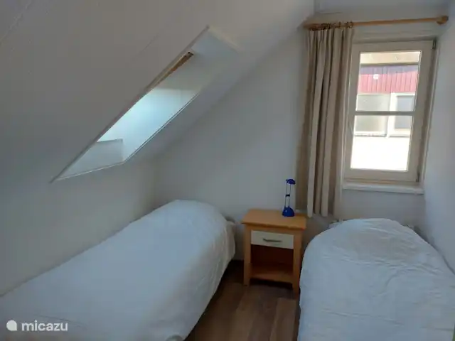 Wetterwille | Pays-Bas, Frise, Makkum - villa petite chambre avec 2 lits simples et commode