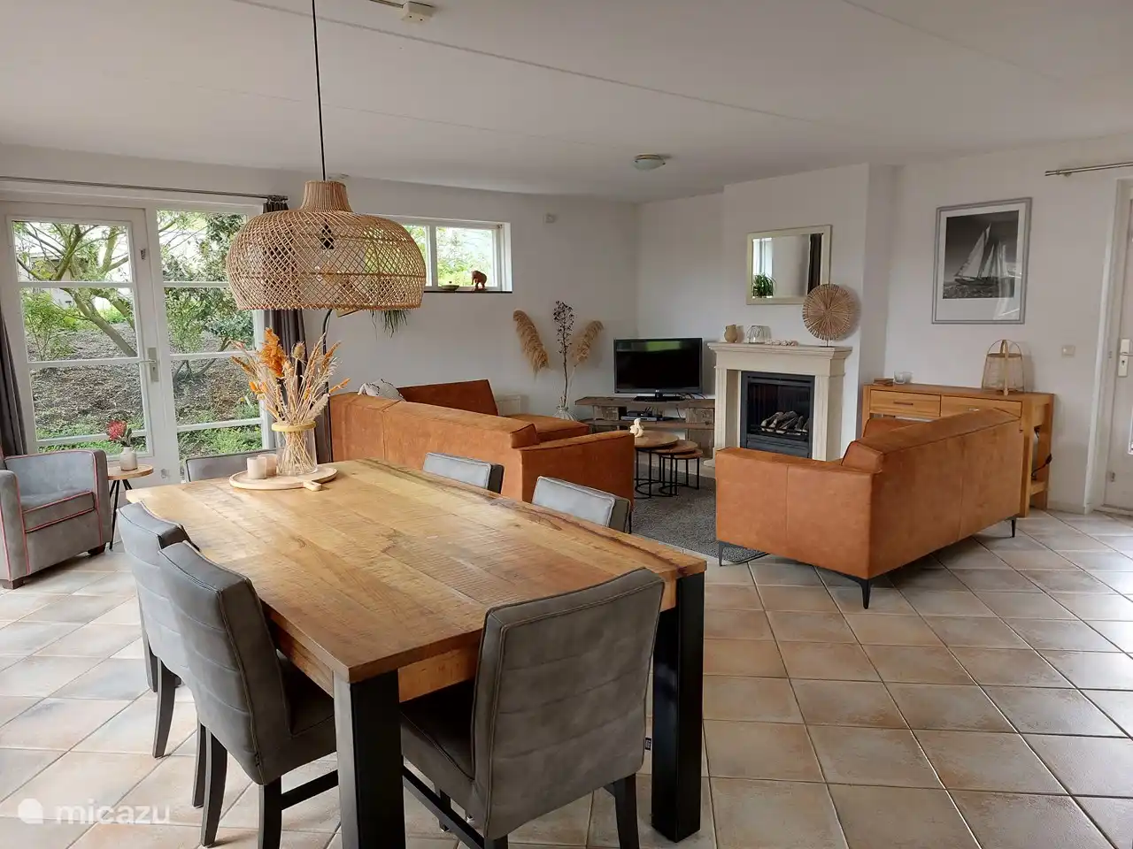 amplia sala de estar