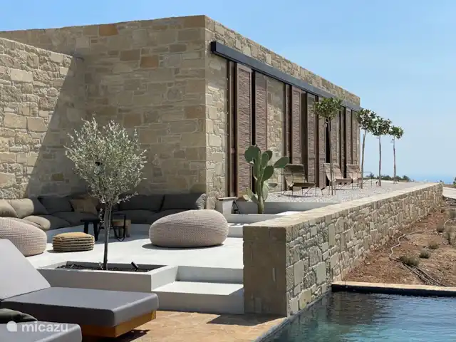Metochi Lodge huren in Griekenland, Kreta, Platanos - villa Lounge hoek buiten voor de perfecte sunset apero