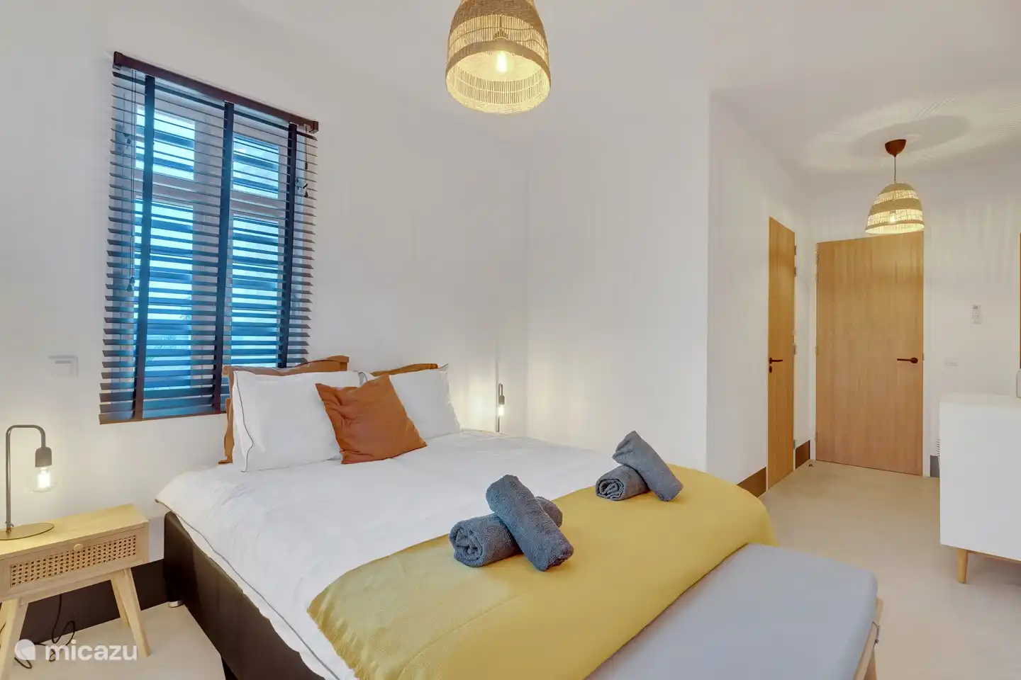 Second bedroom with double bed and ensuite bathroom. Is also possible with two single beds.