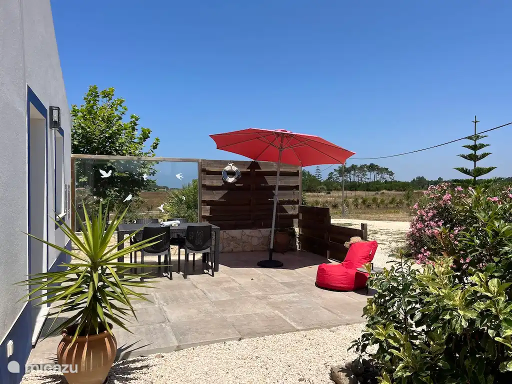 Terras met volop privacy voor een relaxte vakantie.