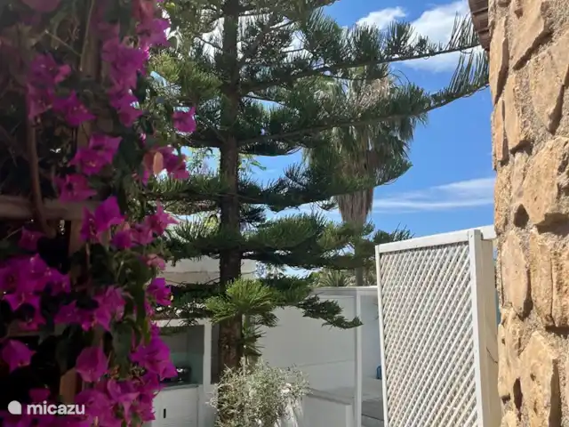 Villa Futura huren in Spanje, Costa Blanca, Benissa - villa Zicht naar de BBQ terras