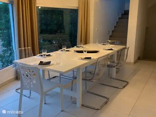 Villa Futura huren in Spanje, Costa Blanca, Benissa - villa Eetkamer binnen. Ruime eettafel