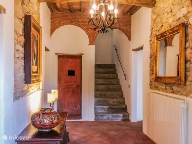 Location de Vacances Italie, Toscane, Buti, villa - Près de Lucca - maison avec piscine privée