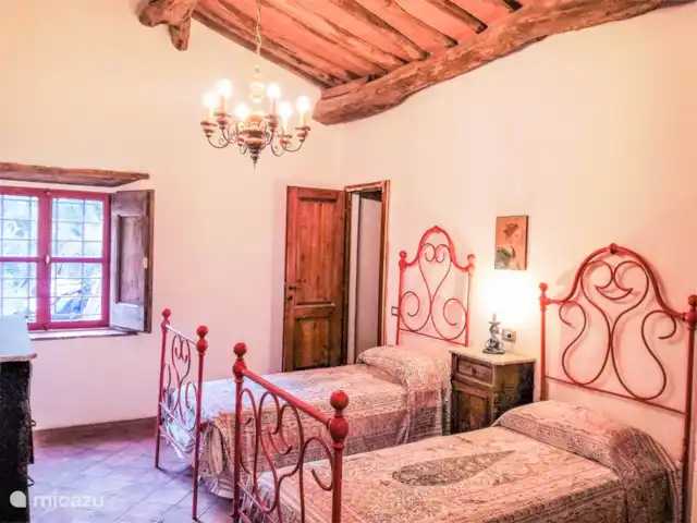 Location de Vacances Italie, Toscane, Buti, villa - Près de Lucca - maison avec piscine privée