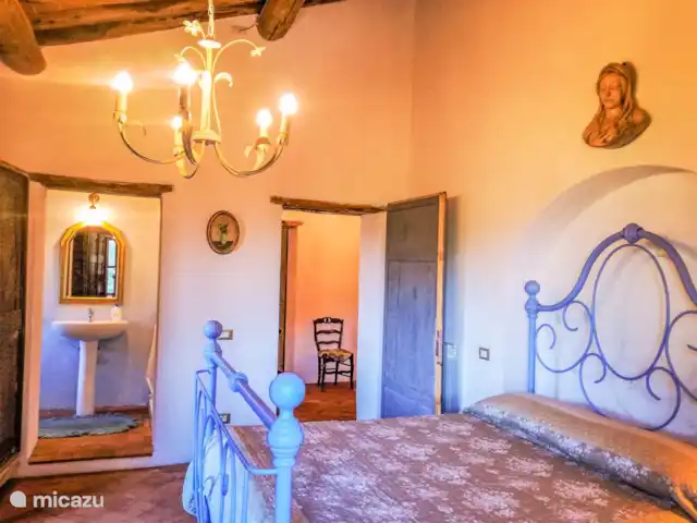 Location de Vacances Italie, Toscane, Buti, villa - Près de Lucca - maison avec piscine privée