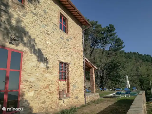 Location de Vacances Italie, Toscane, Buti, villa - Près de Lucca - maison avec piscine privée