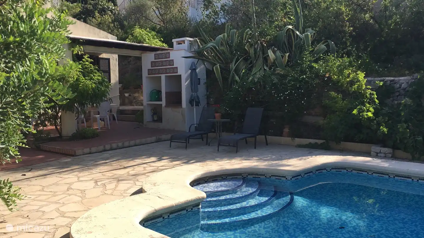 Casa Virginia hat viele Terrassen. Ein idealer Ort f&#252;r Ruhesuchende, Wanderer, Radfahrer und nat&#252;rlich auch sehr gut geeignet f&#252;r diejenigen, die gerne Golf oder Tennis spielen.