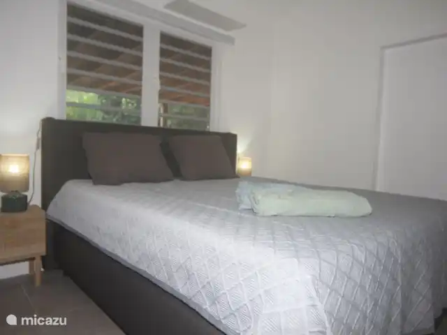 Casa Jardin Oasis | Curaçao, Banda Abou (ouest), Big Mountain - maison de vacances Chambre des maîtres Lit King