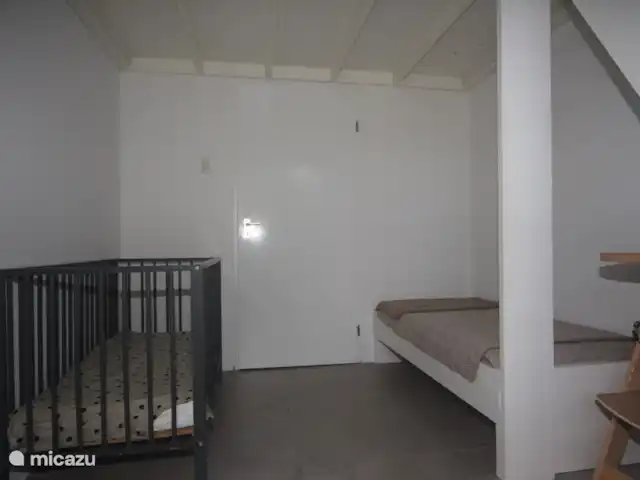 Casa Jardin Oasis | Curaçao, Banda Abou (ouest), Big Mountain - maison de vacances chambre d'enfant avec lit bébé120x 60 cm