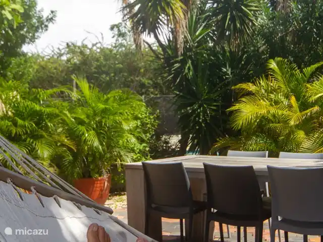 Casa Jardin Oasis | Curaçao, Banda Abou (ouest), Big Mountain - maison de vacances Porche arrière