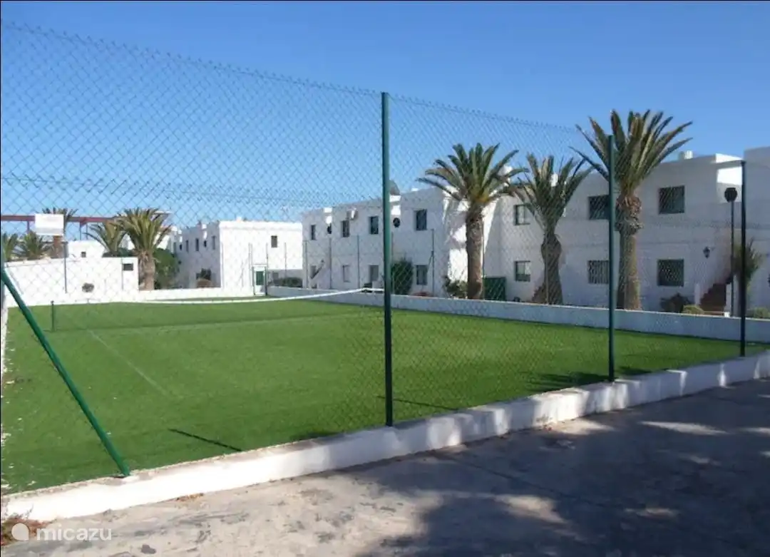 Tennisplatz innerhalb des Komplexes verfügbar.