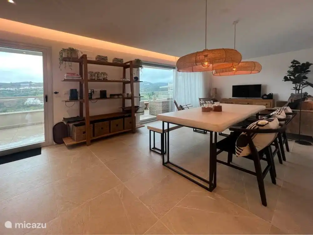 Die schöne Aussicht über das Golftal.